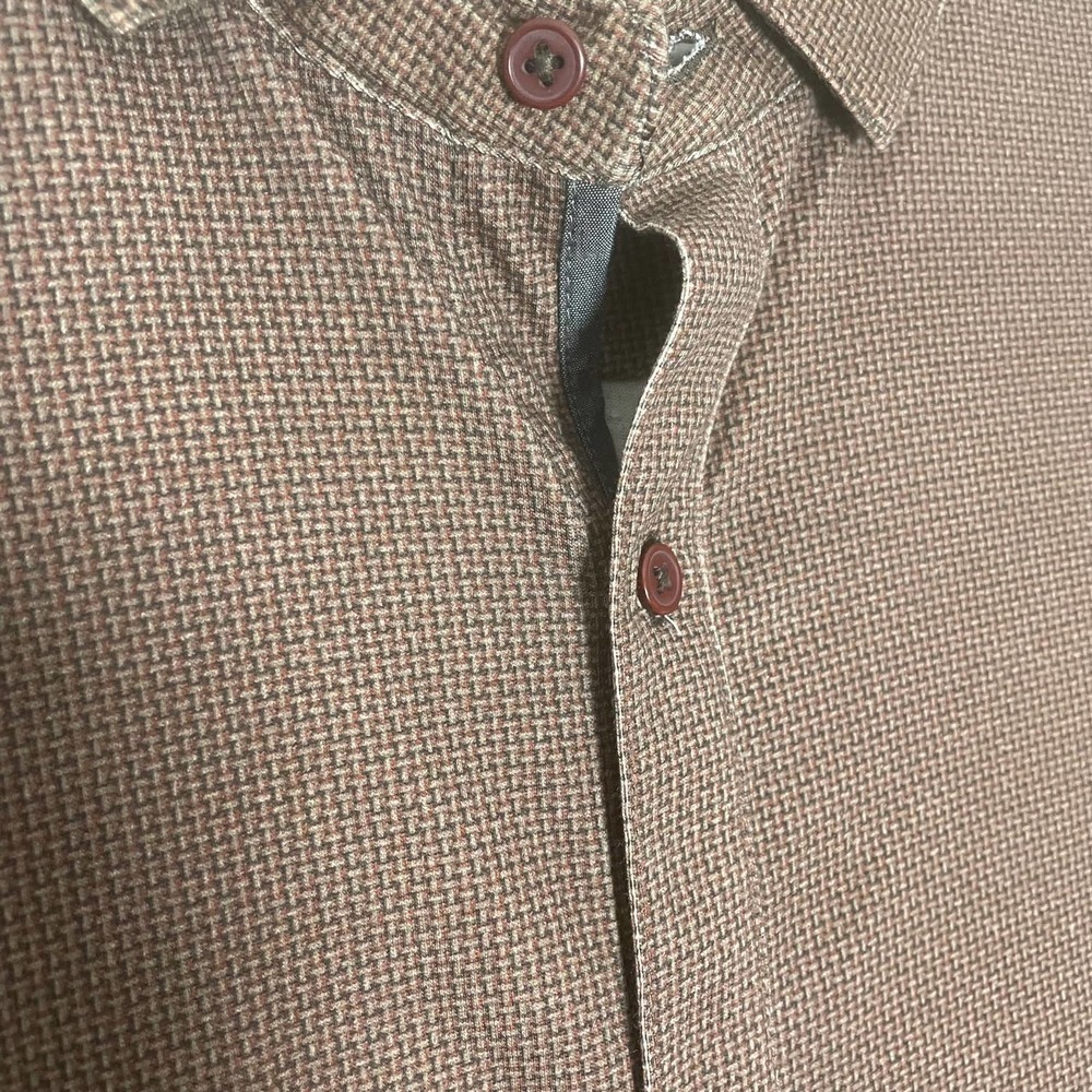 KUHL Born in the Wild Casual Short Sleeve Shirt - Picture 2 of 4